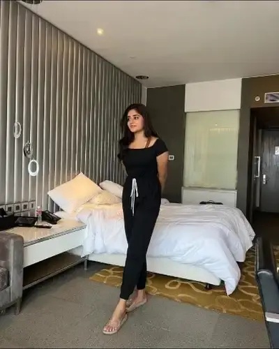 Call Girls Service in Chhuikhadan